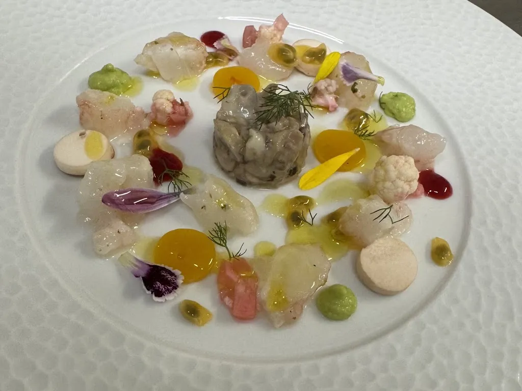 La table du Moulin Blanc_Saint-Christoly-de-Blaye_slider_image_3