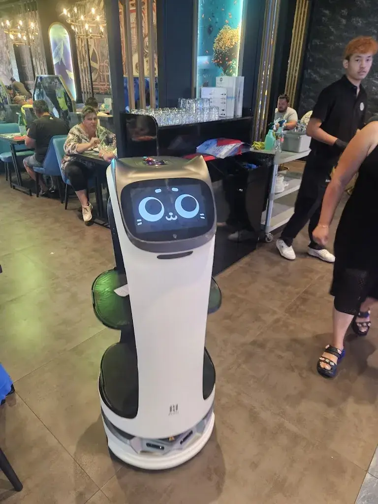 Michael marson_Buffet Moderne_Manoire_review