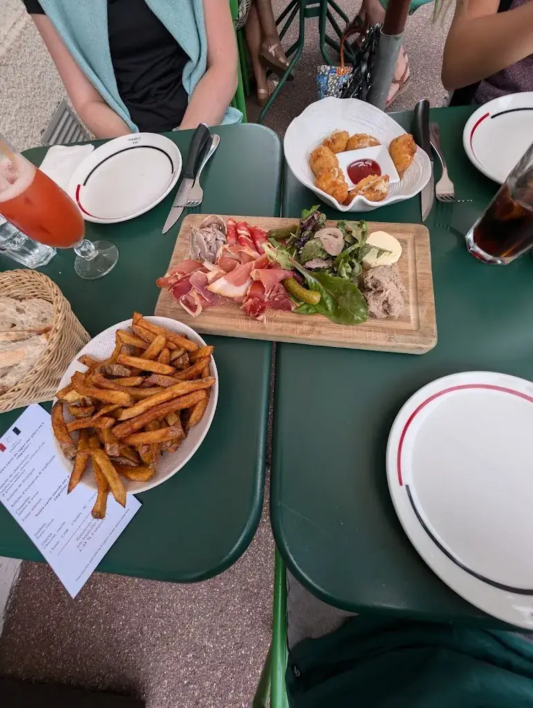 Louis Lacoste_L'Espérance_Bouliac_review