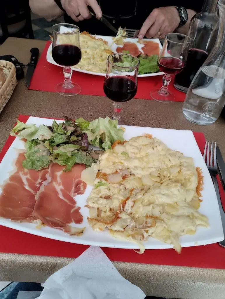 Patricia Tournayan_Les 4 saisons_Bort-les-Orgues_recensione