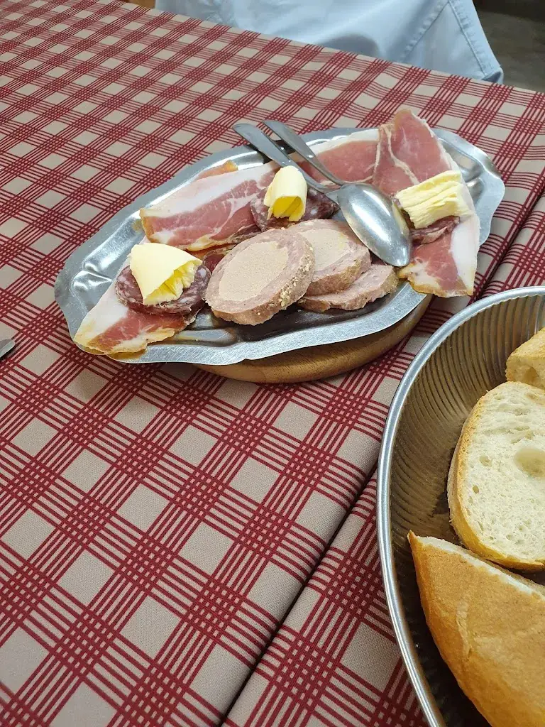 Auberge du Puy l'Abbé - Restaurant Brandely_Sauvat_slider_image_2