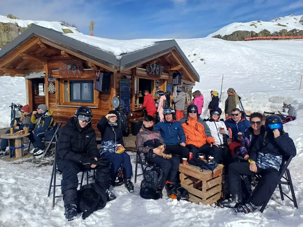 Le Spot_Huez_slider_image_2