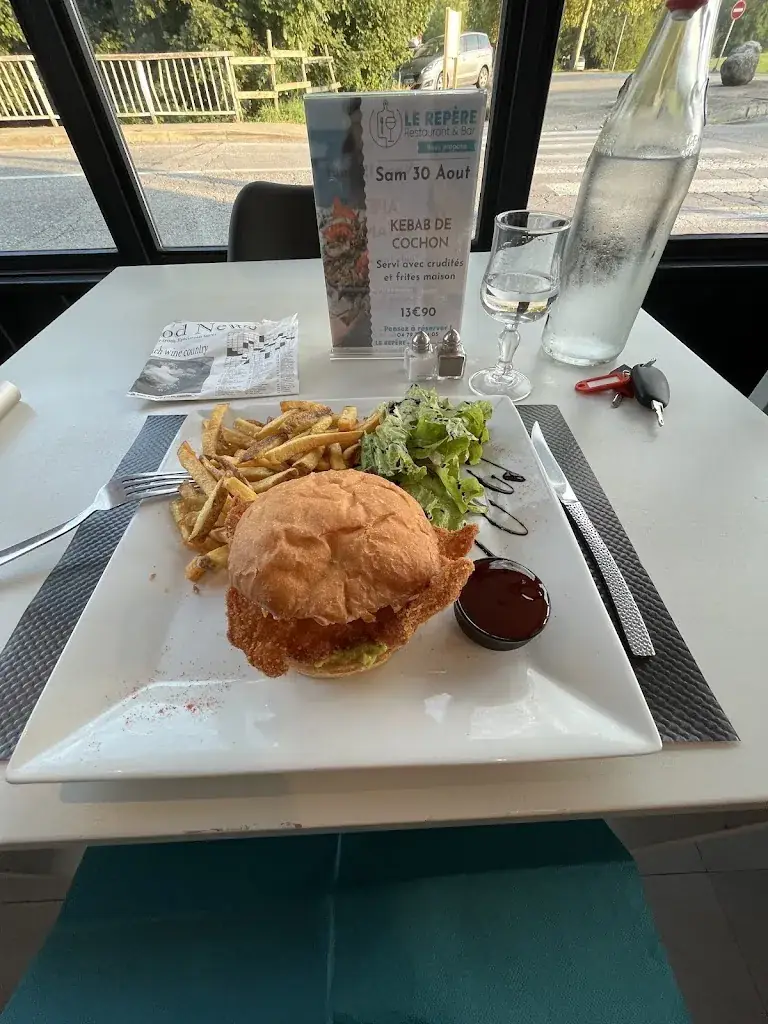 Antony Knight_Le Repère Restaurant_Bourgneuf_review