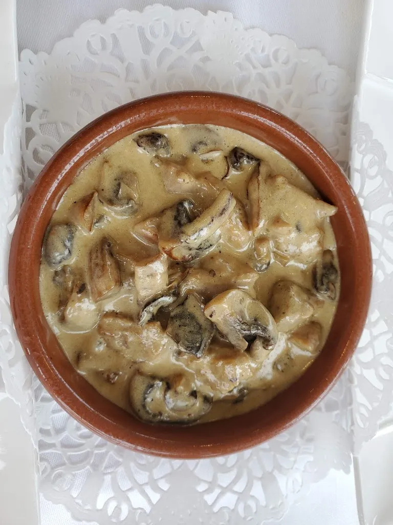 Christian Carbajal_Logis Hôtel le Terminus_Bourcefranc-le-Chapus_review