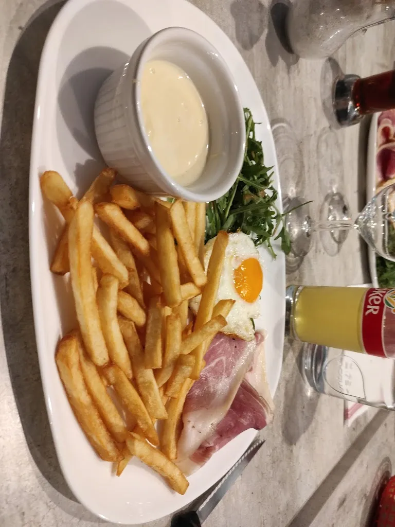 Patricia CHAUVEL_Chez Nathalie_Bourganeuf_reseña