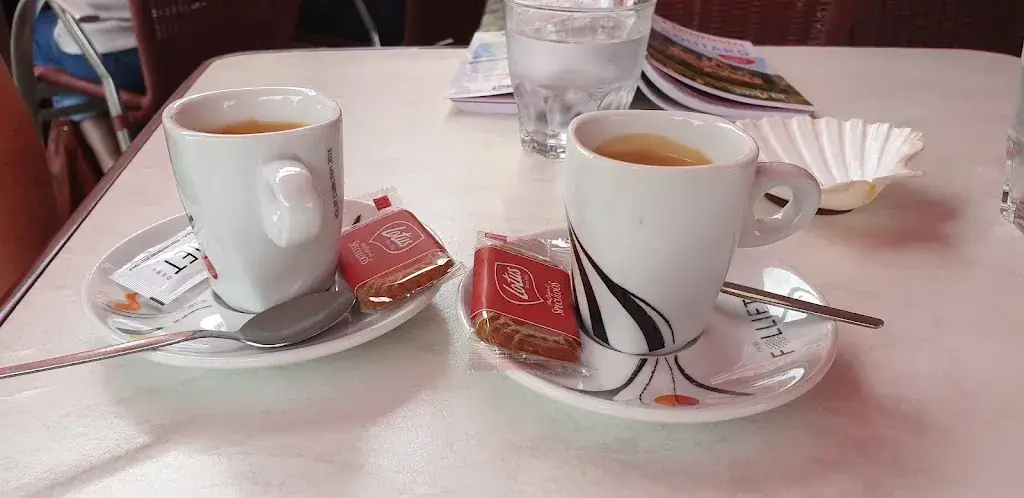 t29sinking_La Mezzanine Bar tabac Loto_Bourganeuf_review