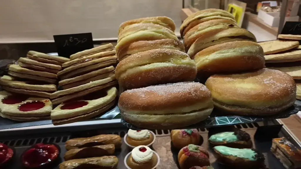 BOULANGERIE PATISSERIE MONDY_Bourganeuf_slider_image_2