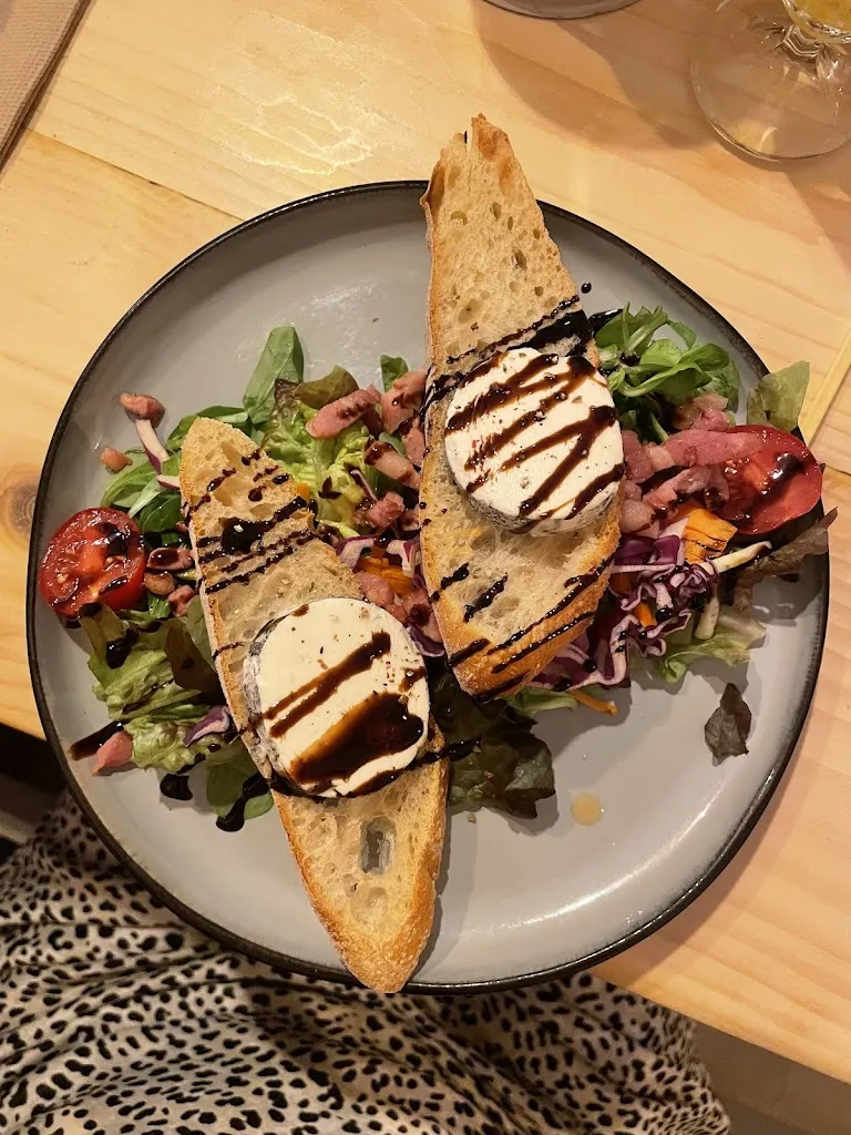 Marie Dpr_La Grange_Saint-Georges-d'Oléron_review