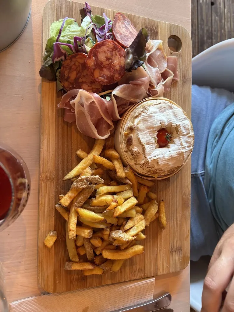 Erica CHARRIERE_La Grange_Saint-Georges-d'Oléron_review