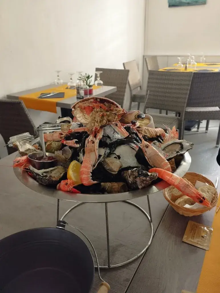 Neil Blackett_Jules et Julie_Saint-Georges-d'Oléron_review