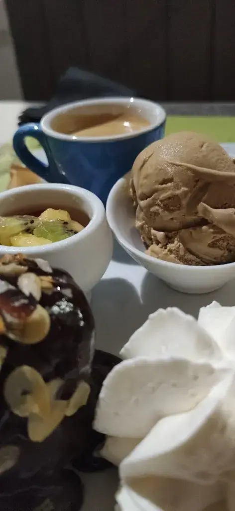 Marc Delbrouck_Jules et Julie_Saint-Georges-d'Oléron_review