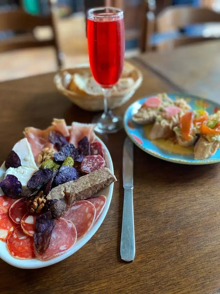 LE TERRIER BAR TAPAS JEUX_Périgord_slider_image_2