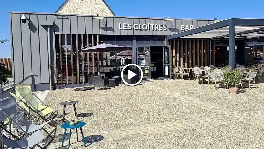 LES CLOITRES restaurant in Bressuire