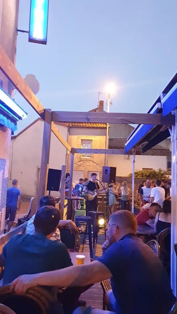 Laeti Tia_Brixtom Bar Tapas Bressuire Gare 79_Bressuire_recensione