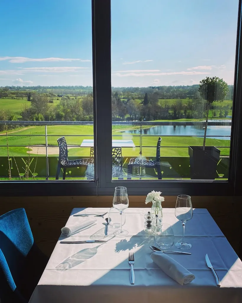 La Table du Puchaud – Restaurant du Golf de Bressuire restaurant in Bressuire