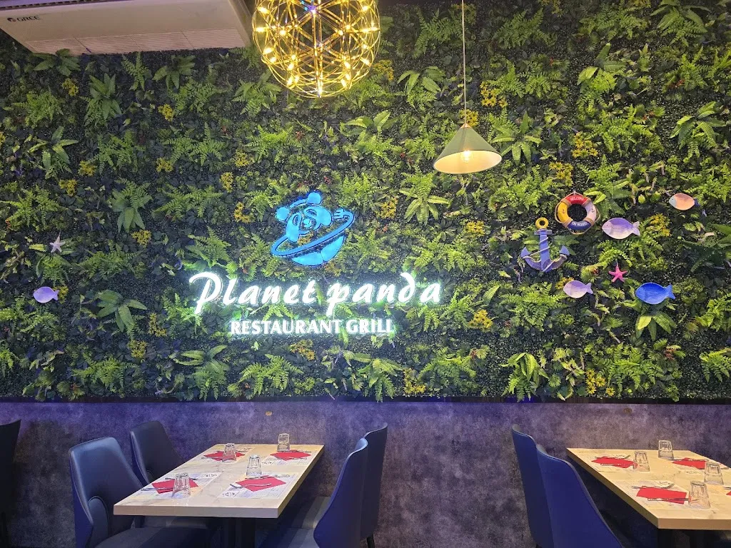 Annette W_Planet Panda_Bressuire_review