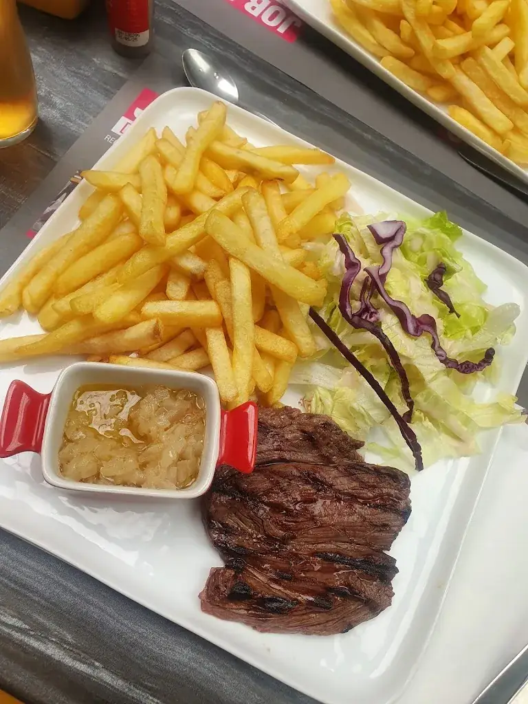 Emilie Lemaitre_Vanesco_Bressuire_review