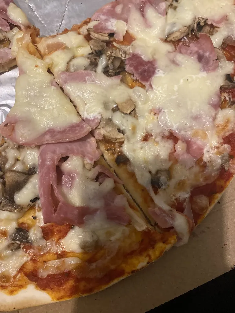 Rose gilbert_Miss Pizza_Bressuire_review