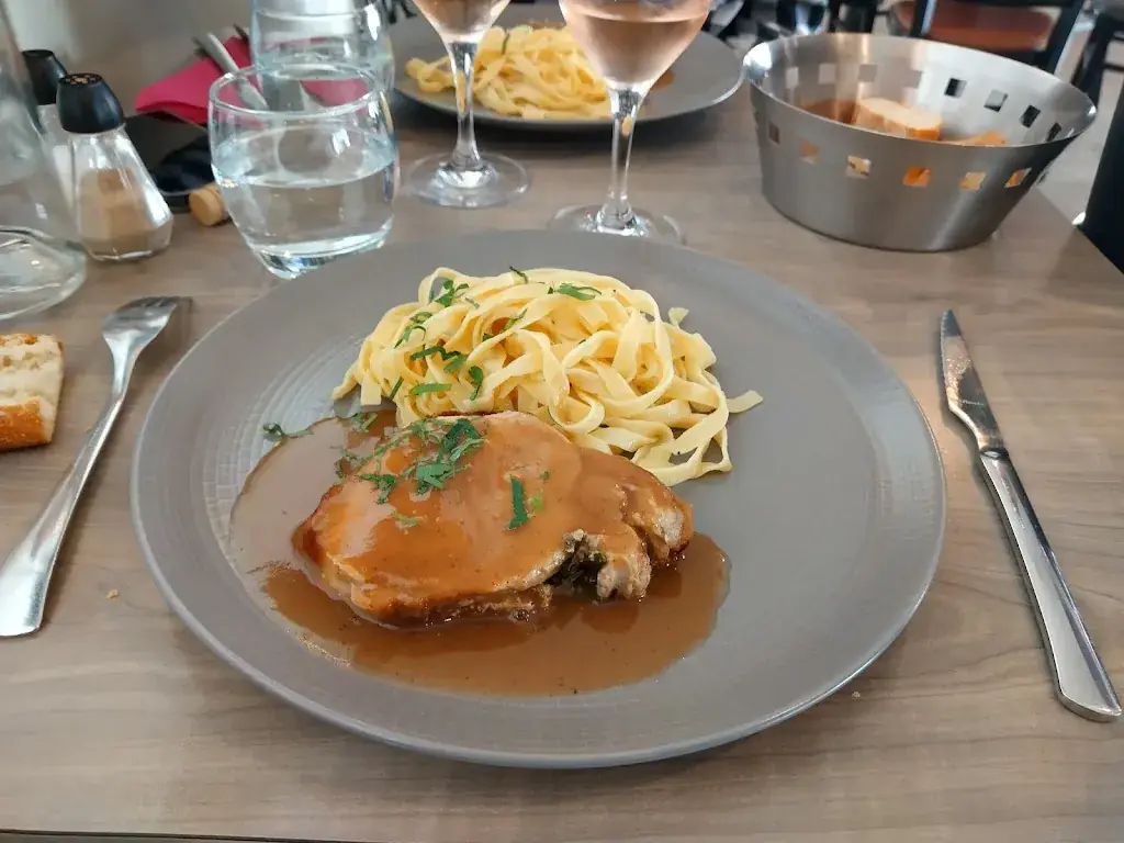 Restaurant à Table_Brioux-sur-Boutonne_slider_image_3