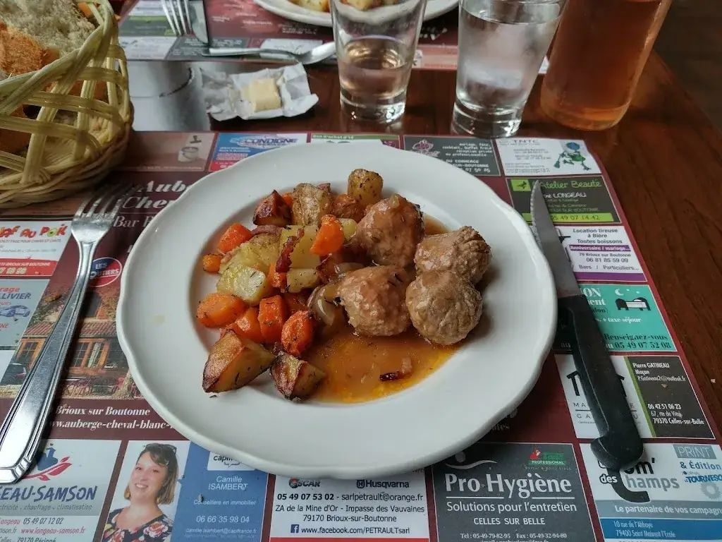 Menu_Auberge du Cheval Blanc_Brioux-sur-Boutonne_image_2