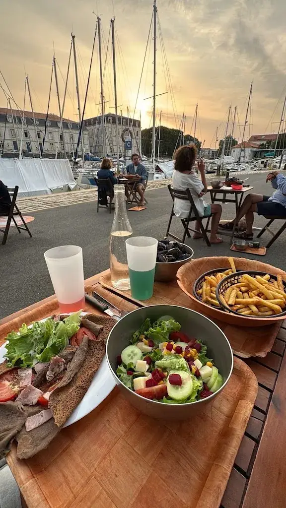 Oliver's Cook_Rochefort_slider_image_2