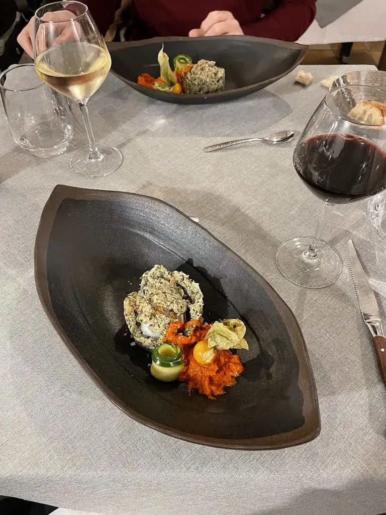 Alexander Usoltsev_L'Escale de Lupin_Saint-Nazaire-sur-Charente_review