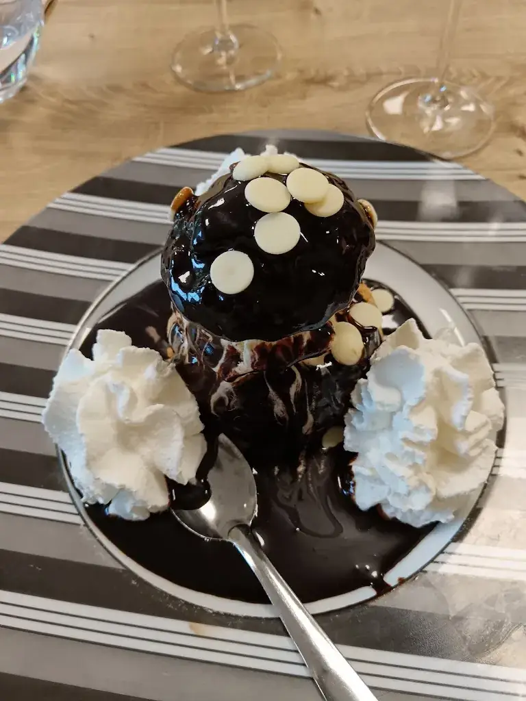 Elodie Gurtner_Le Magne_Aumagne_review