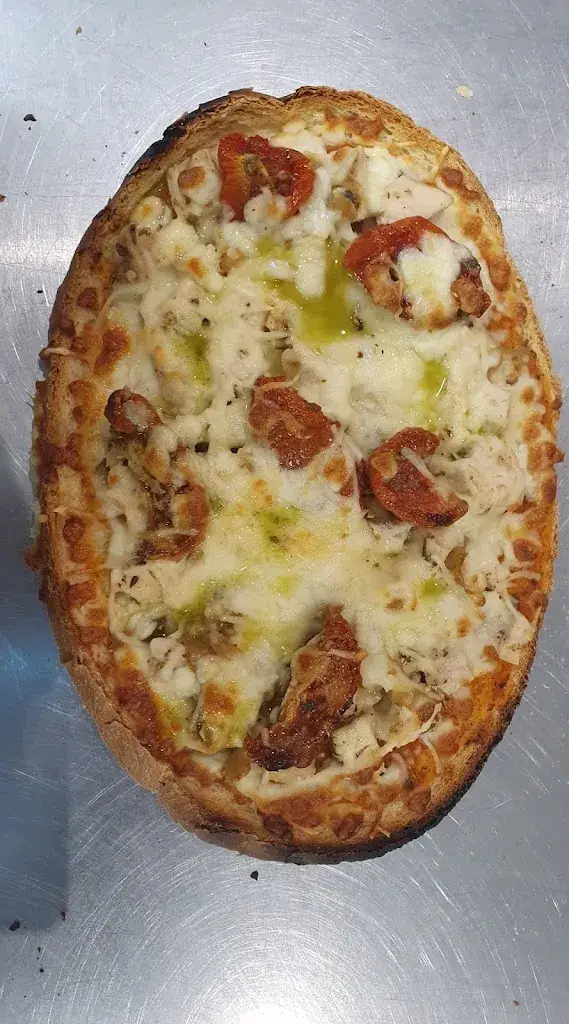 LE FOUR A BOIS restaurant à Tonnay-Charente