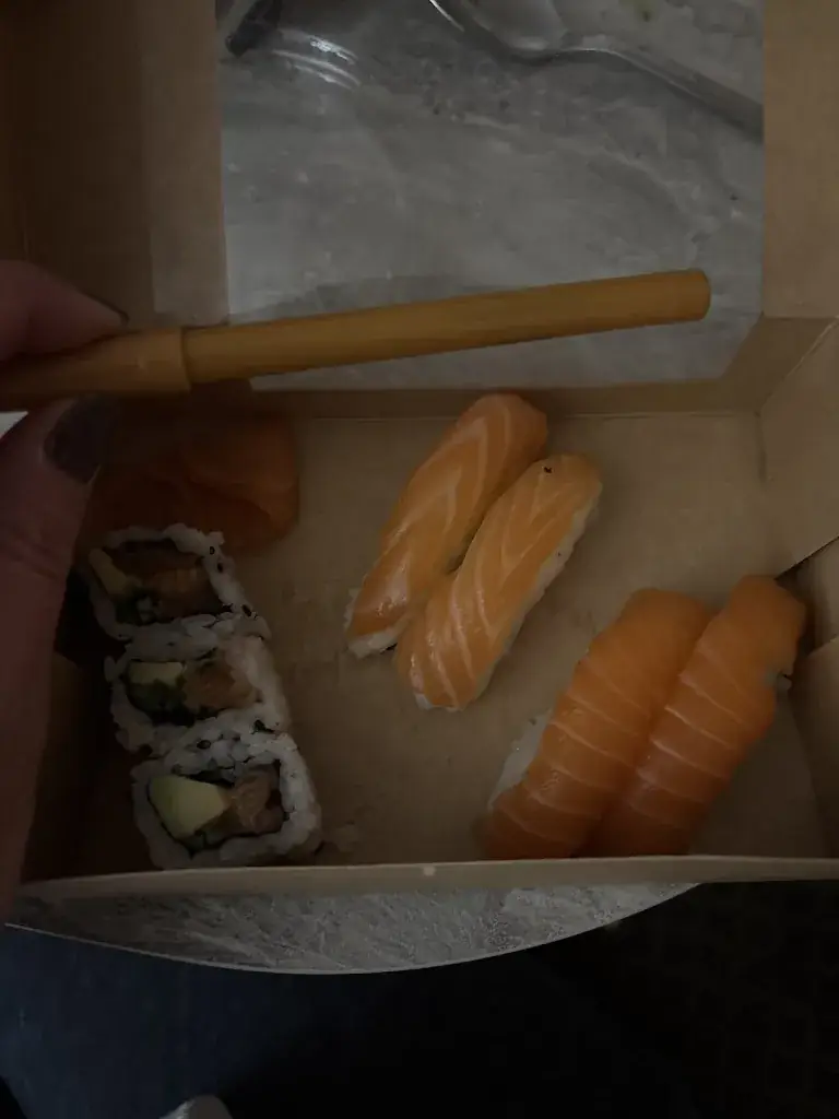 A B_MIMO SUSHI_Breuillet_review