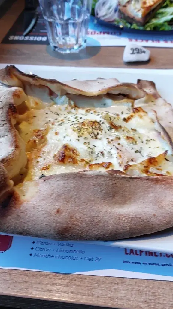 Pizza Pepone_Motte-Servolex_slider_image_2