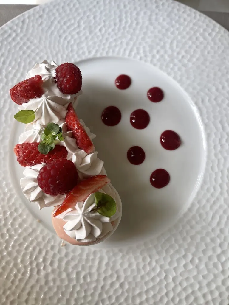 V A_Restaurant Saint Louis_Saint-Sulpice-de-Favières_review