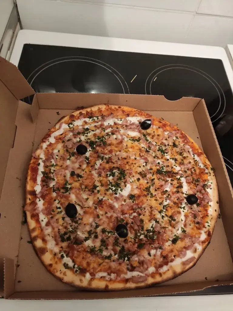 Menü_KIOSQUE A PIZZA_Breuillet_Bild_4