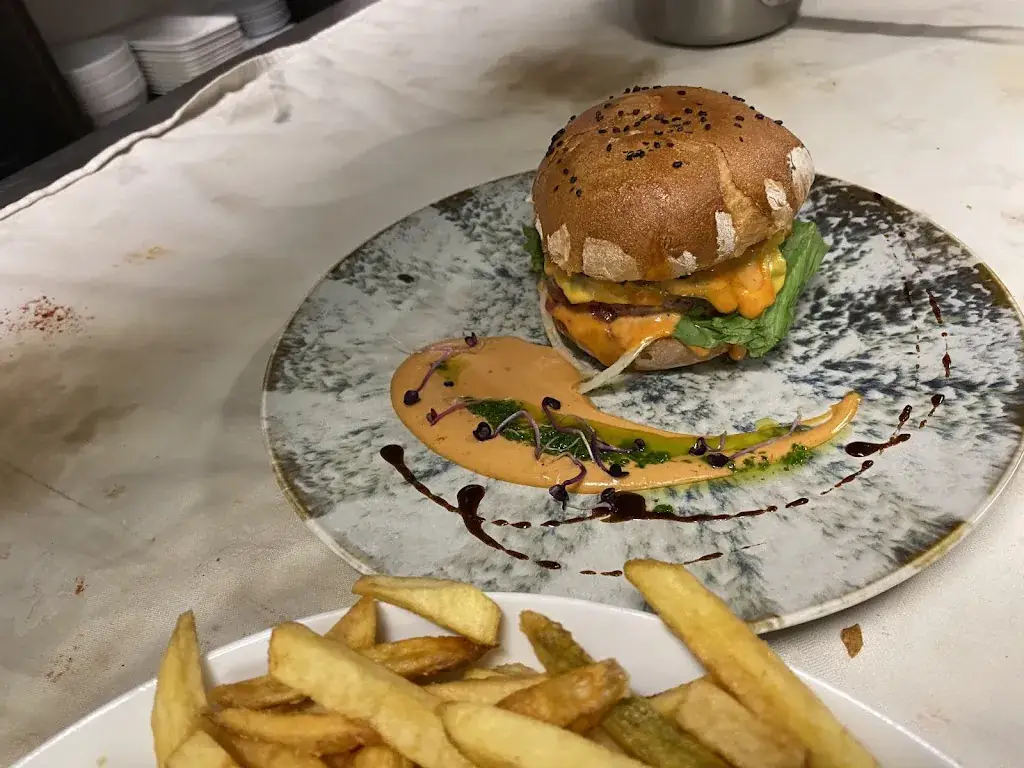 L'Instant Basque_Brive-la-Gaillarde_slider_image_3