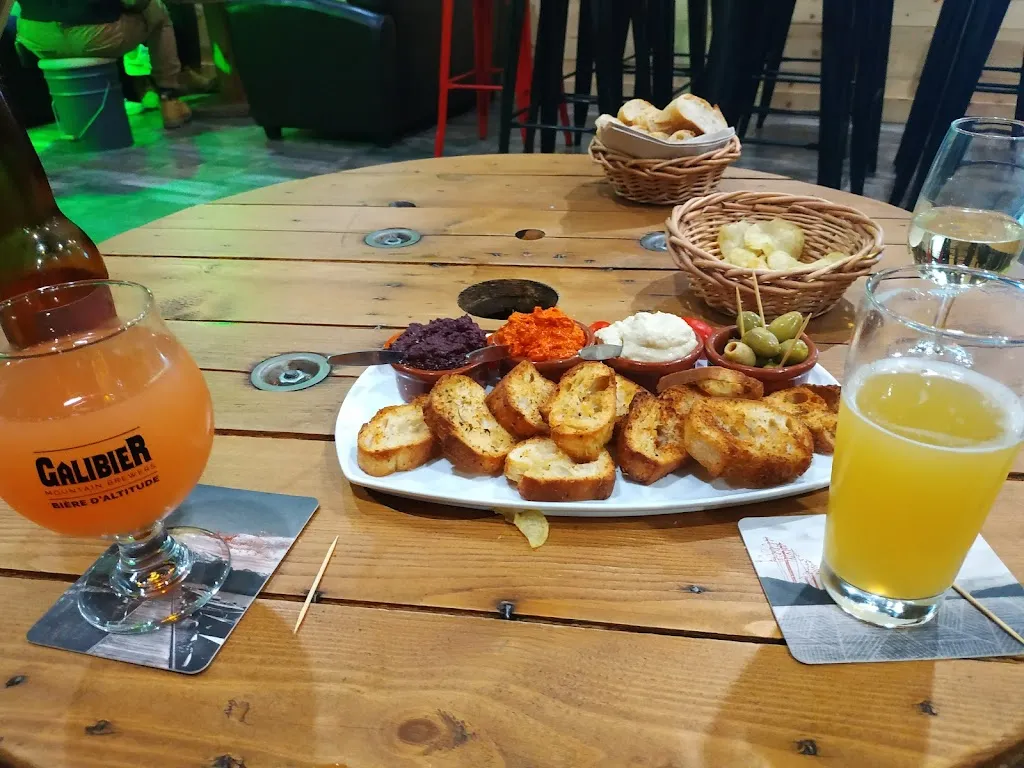 Menu_Loc'Ale Taverne - Bar à bières & Restaurant de hamburgers_Aoste_image_7