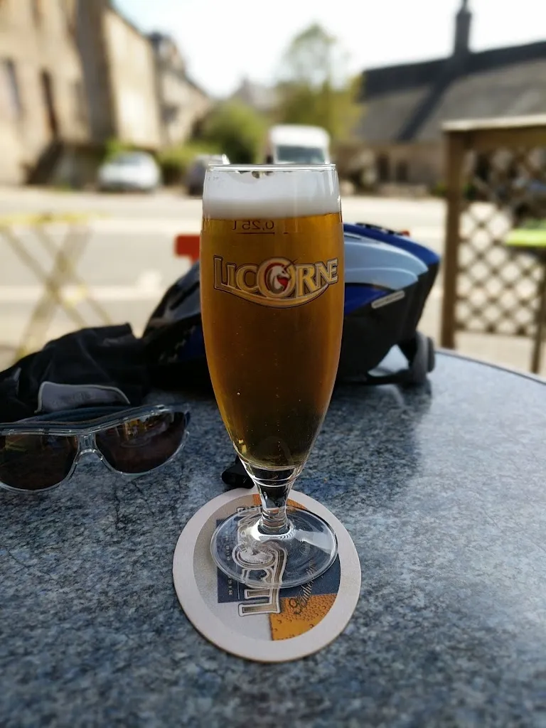 Café de la place_Bugeat_slider_image_2