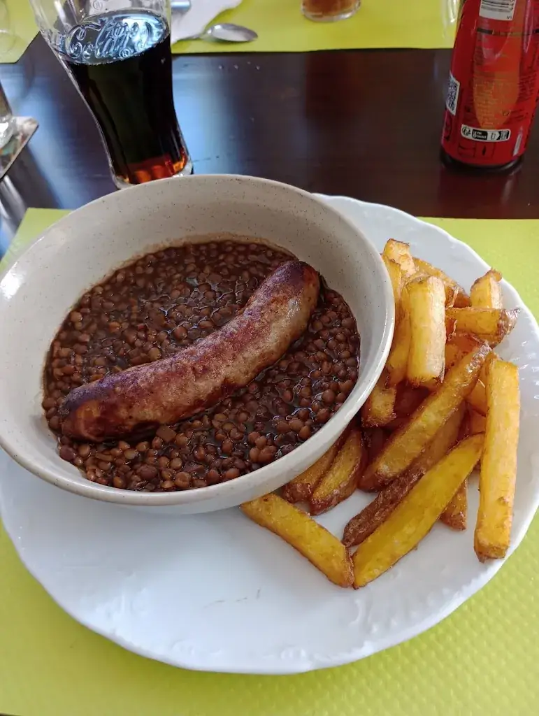 Graham Lowkes_The California_Bussière-Galant_review