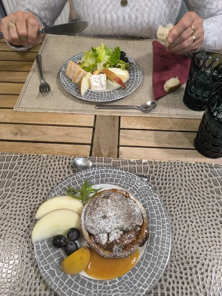 Chris_Hostellerie Du Bourg d'Hem_Bourg-d'Hem_review