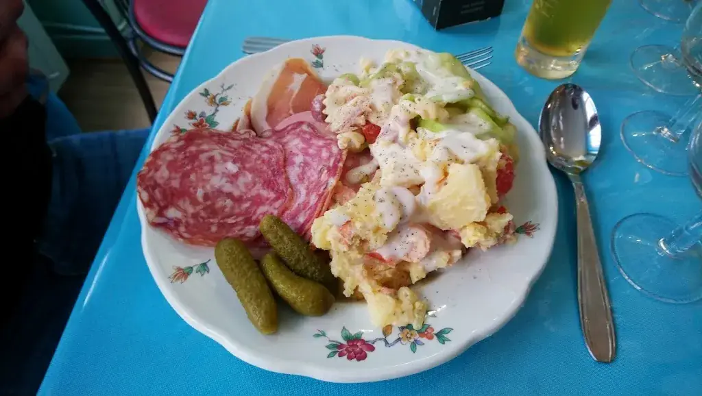 Café - Restaurant de la poste_Val-d'Oire-et-Gartempe_slider_image_2