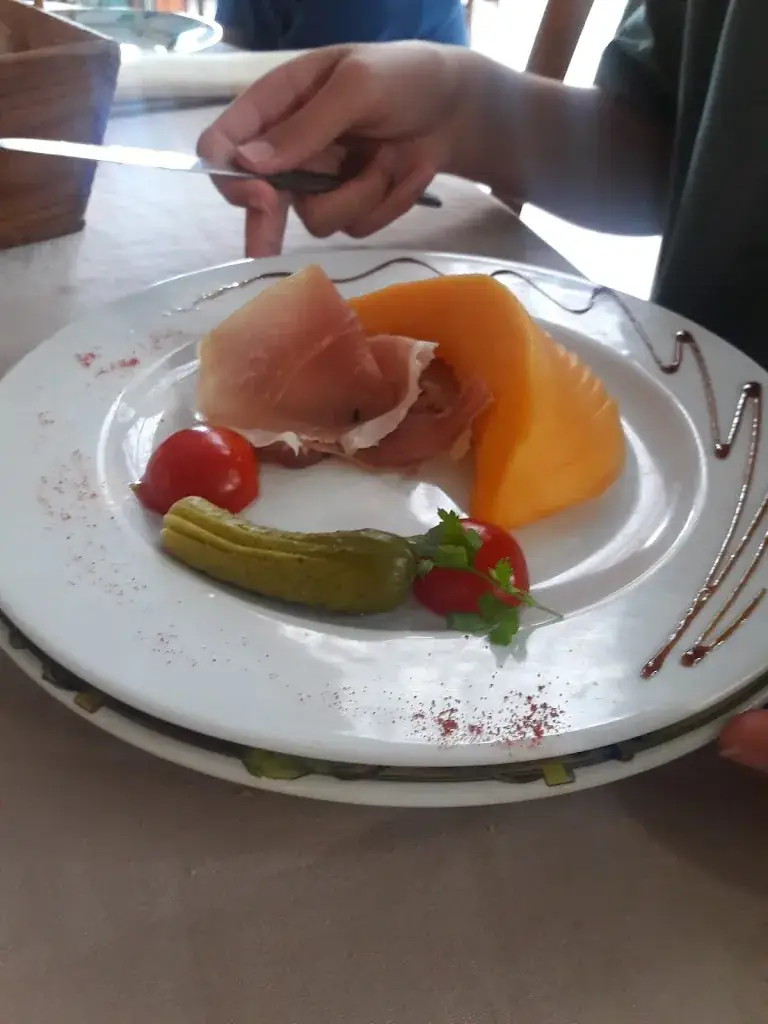 jenily briggs_Le Vigneron_Buzet-sur-Baïse_review