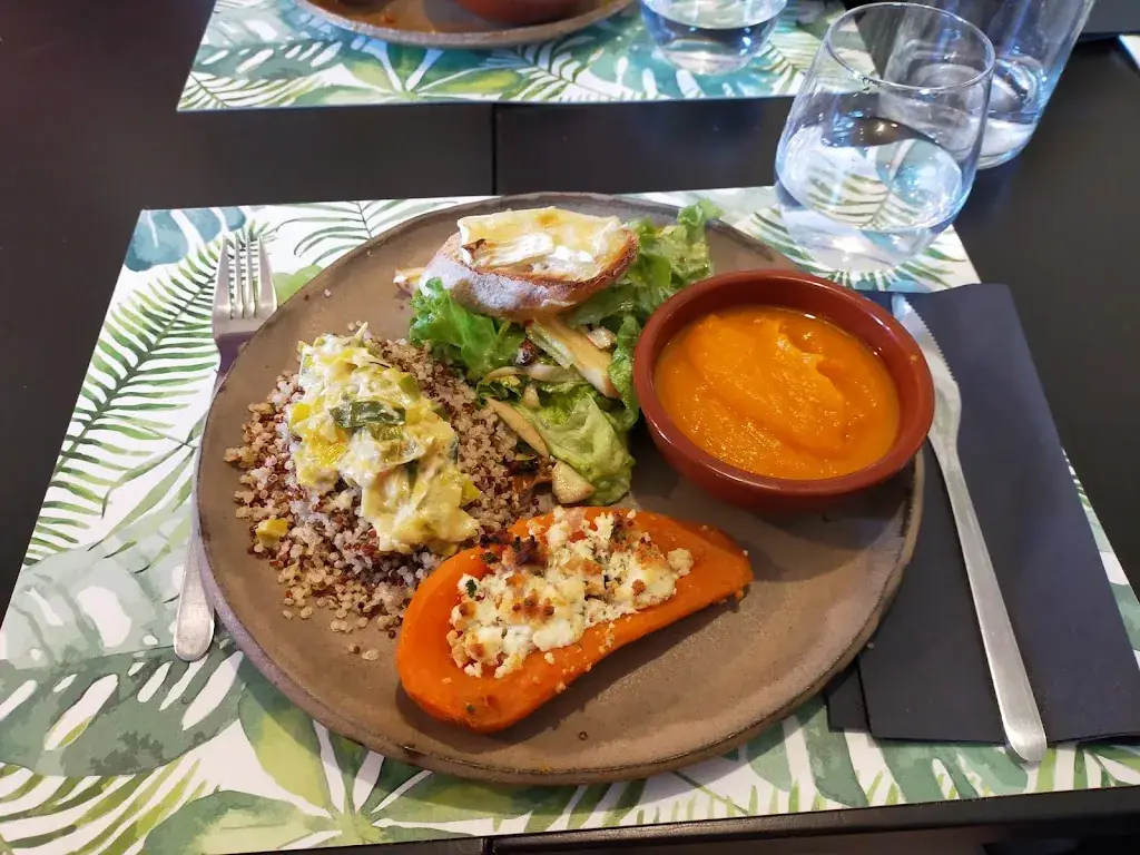 Mary Trt_La terrasse de la ferme_Captieux_review