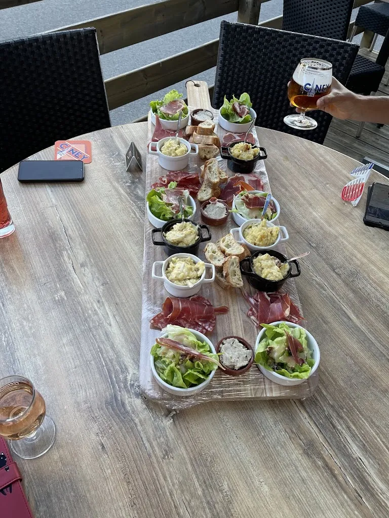 Café de Paris_Bourboule_slider_image_2