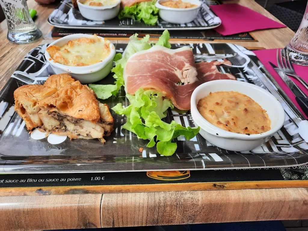 Café de Paris_Bourboule_slider_image_3