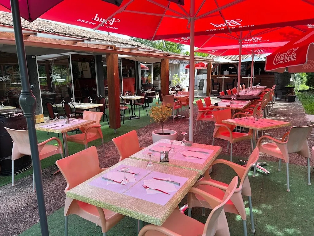 The gourmet chalet_Bernos-Beaulac_slider_image_1