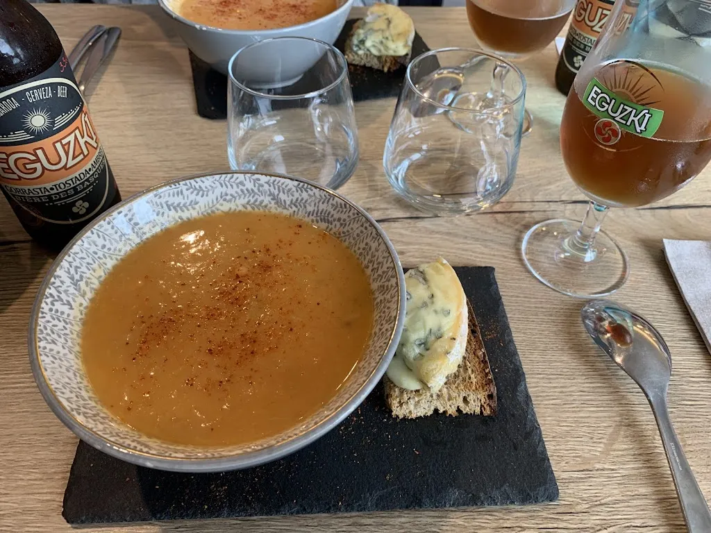 Avi Norman_Salon Cyrano_Cambo-les-Bains_review