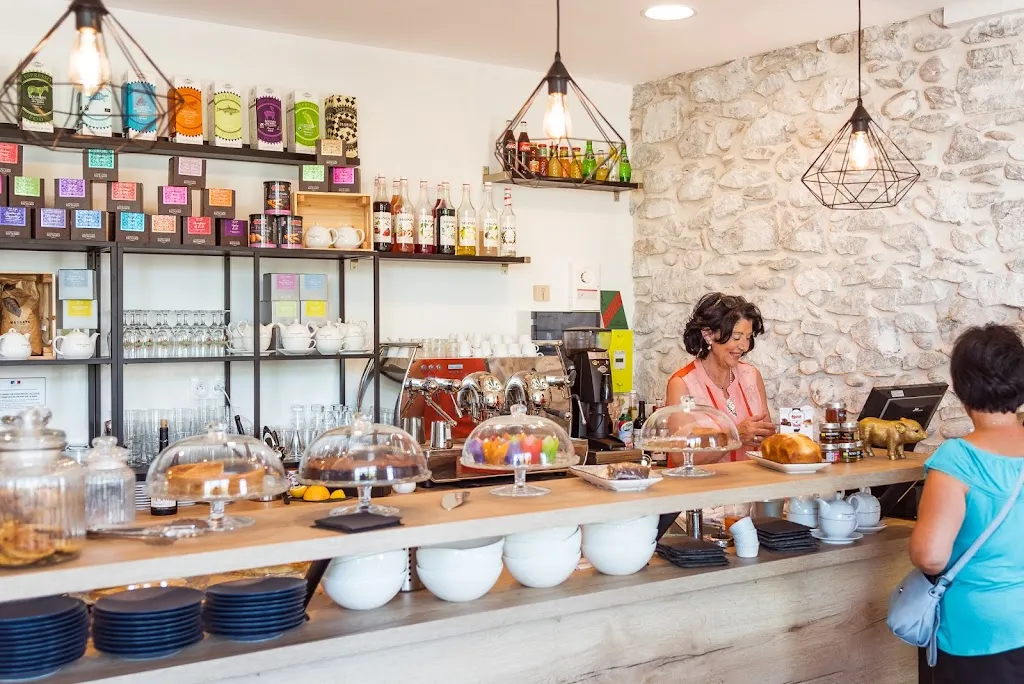 Salon Cyrano_Cambo-les-Bains_slider_image_1