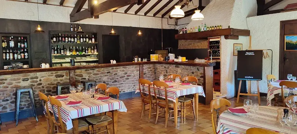 Auberge chez Tante Ursule_Cambo-les-Bains_slider_image_1