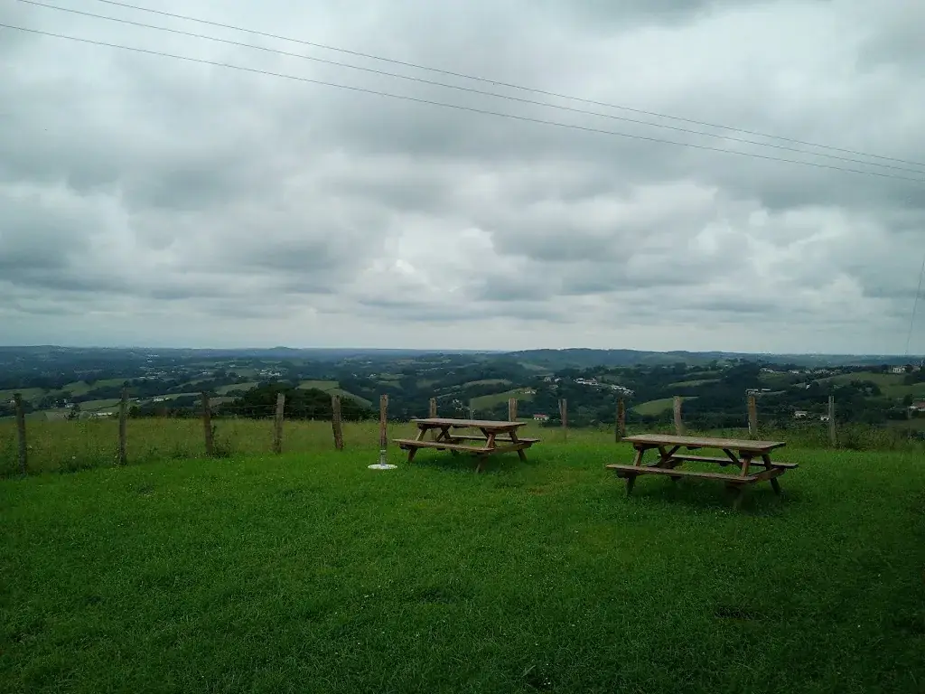 J D_Ferme auberge Komeiteko Borda_Hasparren_reseña