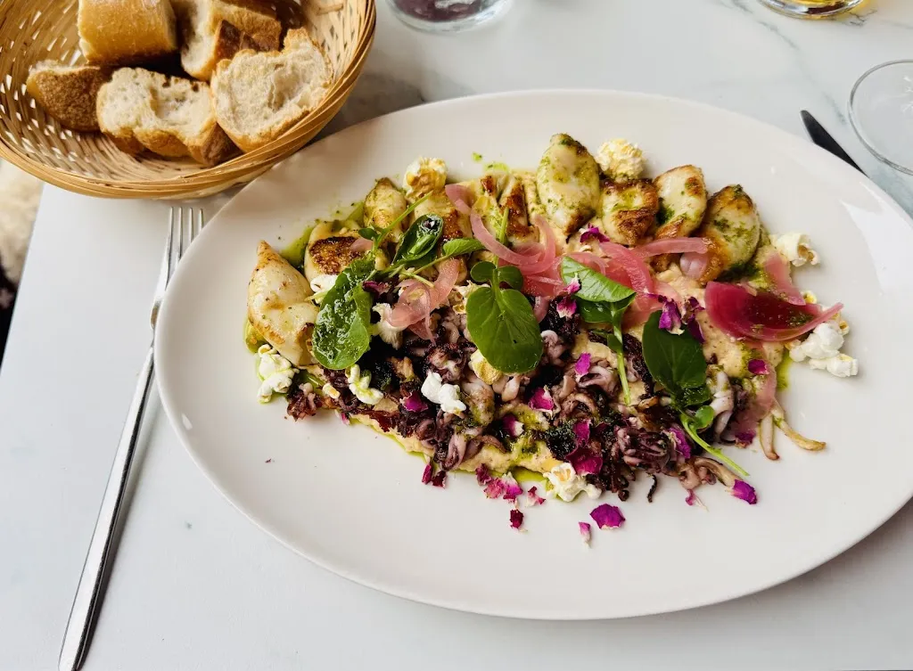 ETCHEHANDIA_Espelette_slider_image_3