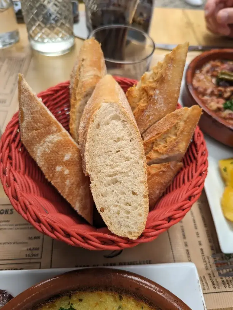 Steven Livingstone_Aintzina_Espelette_reseña