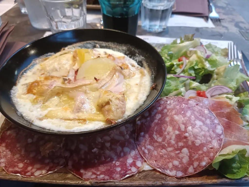 Enzo Berlingué_Le Garrison_Bourboule_review